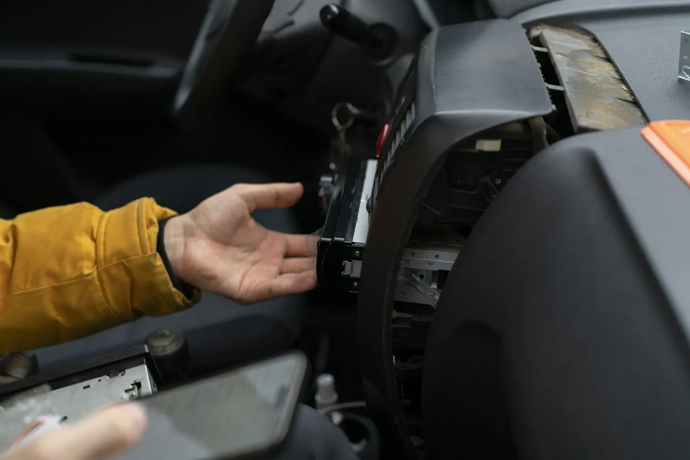 naprawa deski rozdzielczej